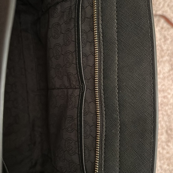 Michael Kors dark navy blue bag with detachable strap. No odors, clean inside. - Picture 7 of 11